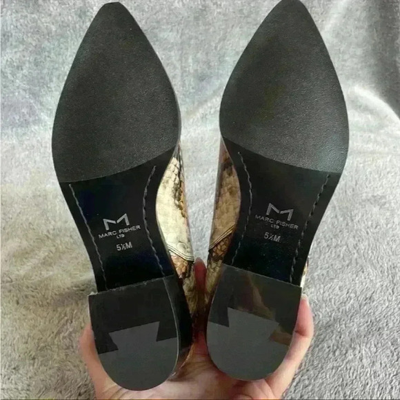 Marc Fisher Yale Chelsea Boot in Snake Embossed Size 5.5 NIB - Picture 11 of 12